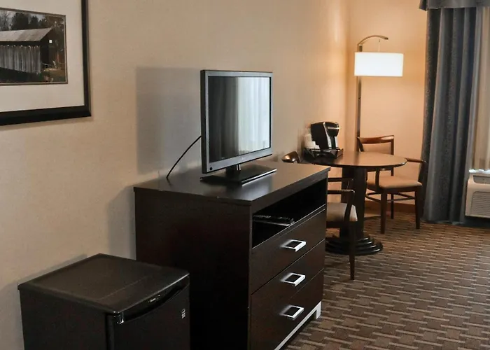 Hotel Express & Peoria Area By Ihg Morton