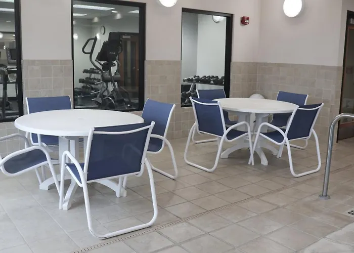 Express & Peoria Area By Ihg 3* Morton