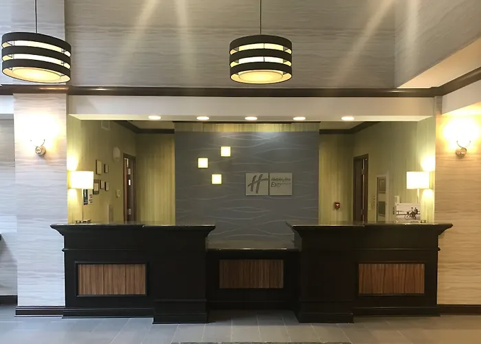Express & Peoria Area By Ihg Morton