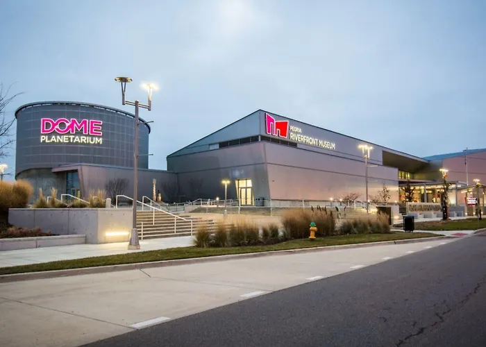 Express & Peoria Area By Ihg Hotel Morton