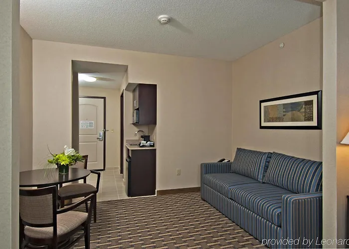 Express & Peoria Area By Ihg Hotel